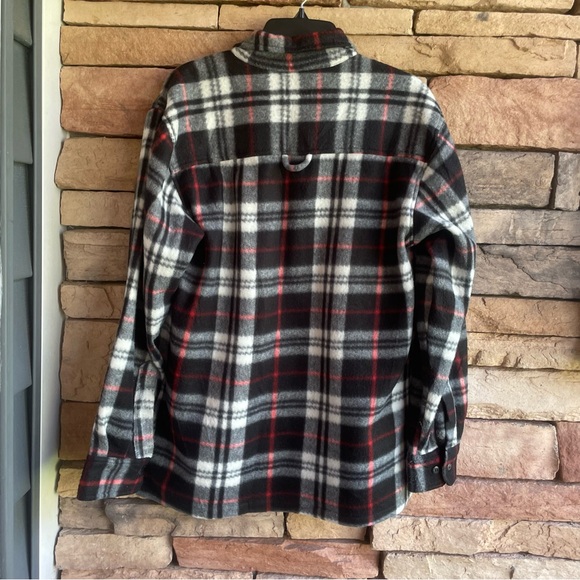 Renew black white red plaid full zip shacket Like new Me. Medium Like New - Picture 7 of 13